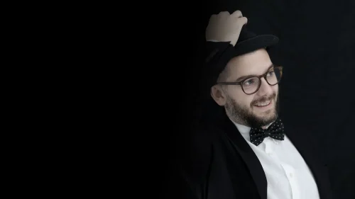 Simon big banner